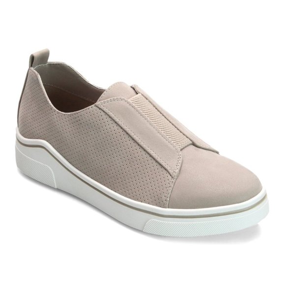 MIA Shoes - 2/$12 🏝MIA GRAN slip on vegan sneaker